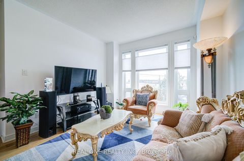 Photo 7 at 87 Zokol Drive, Bayview Northeast, Aurora