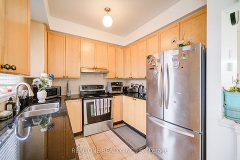 Photo 13 at 87 Zokol Drive, Bayview Northeast, Aurora