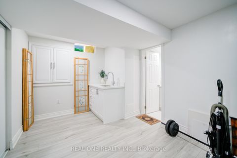 Photo 21 at 87 Zokol Drive, Bayview Northeast, Aurora
