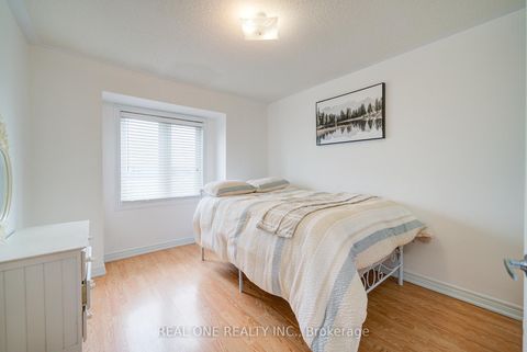 Photo 32 at 87 Zokol Drive, Bayview Northeast, Aurora Photo 32 at 87 Zokol Drive, Bayview Northeast, Aurora