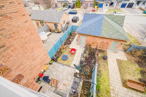 Photo 35 at 87 Zokol Drive, Bayview Northeast, Aurora
