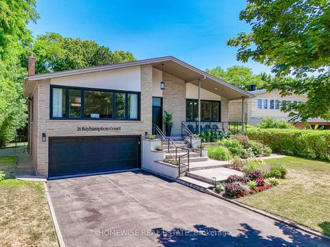 Photo 1 at 21 Bayhampton Court, Bathurst Manor, Toronto