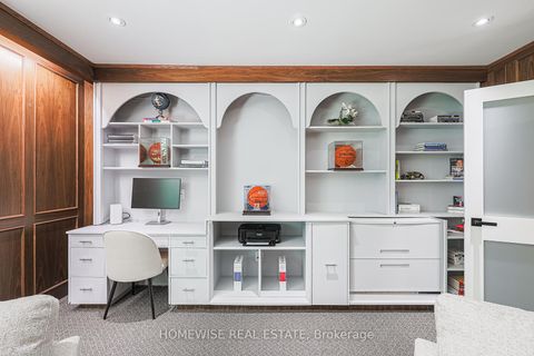 Photo 32 at 21 Bayhampton Court, Bathurst Manor, Toronto