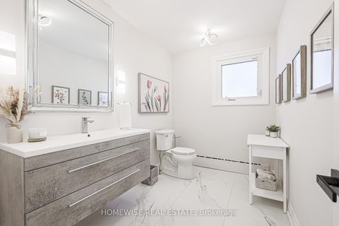 Photo 33 at 21 Bayhampton Court, Bathurst Manor, Toronto