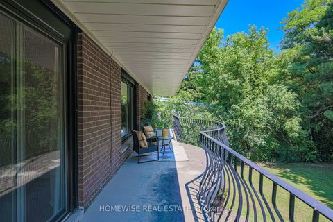 Photo 43 at 21 Bayhampton Court, Bathurst Manor, Toronto
