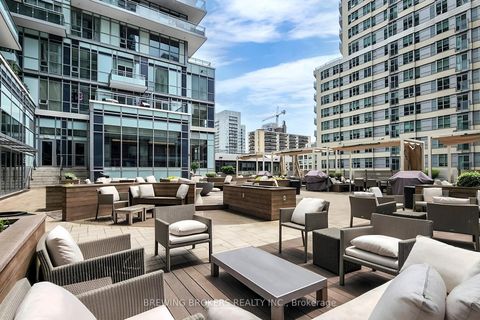 Photo 38 at 902 - 89 Dunfield Avenue, Mount Pleasant West, Toronto