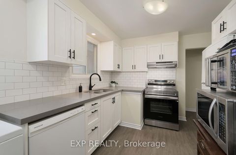 Photo 11 at 22A Bernick Drive, Grove East, Barrie