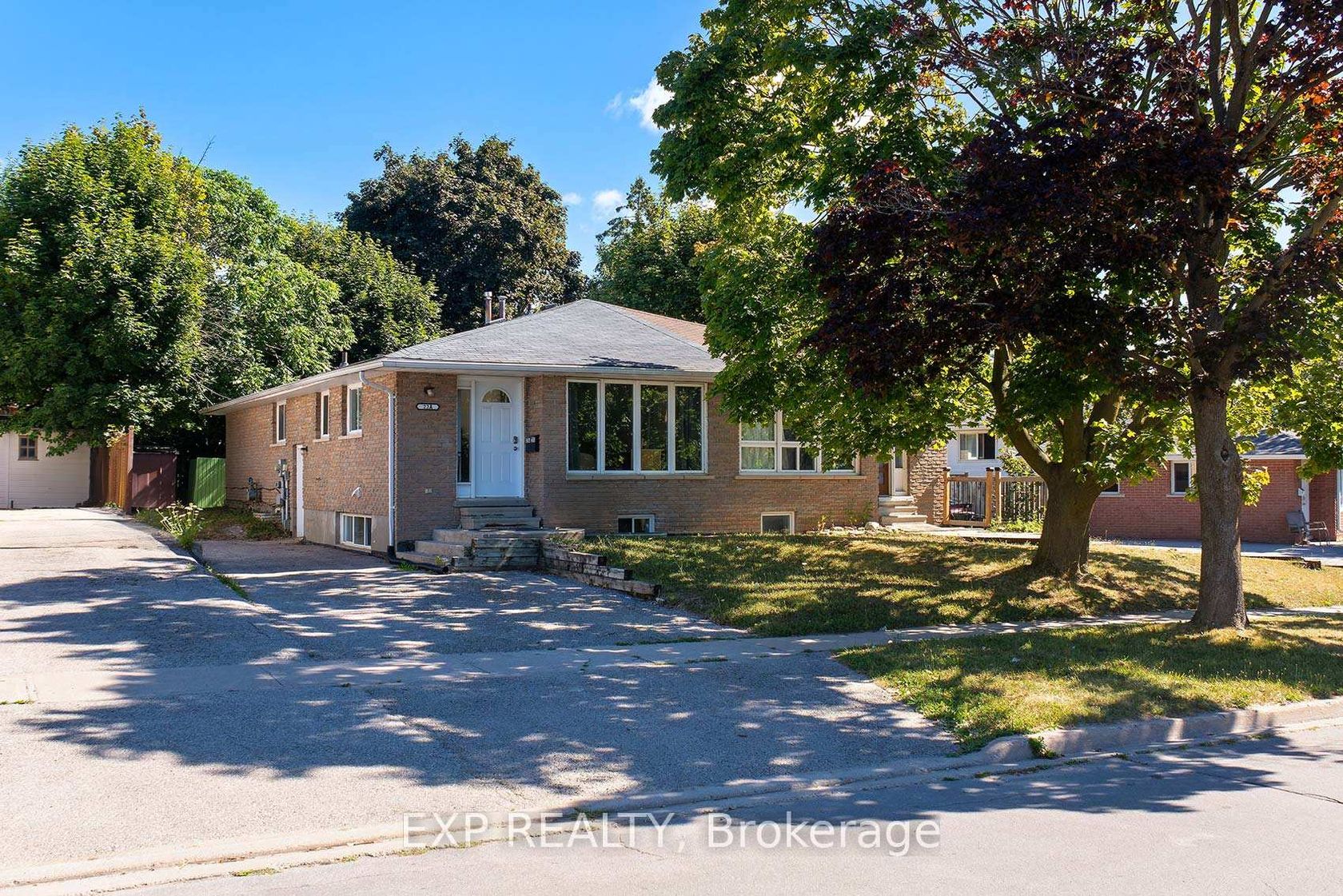 22A Bernick Drive, Grove East, Barrie photo 1