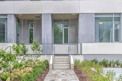 Photo 1 at TH104 - 25 Holly Street, Mount Pleasant West, Toronto