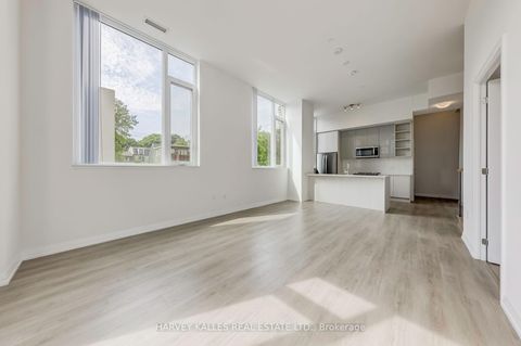 Photo 5 at TH104 - 25 Holly Street, Mount Pleasant West, Toronto