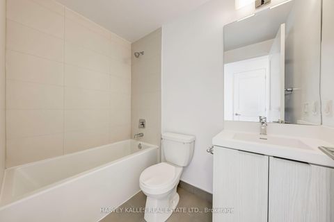 Photo 13 at TH104 - 25 Holly Street, Mount Pleasant West, Toronto