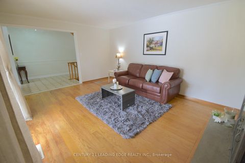 Photo 21 at 54 Avonwick Gate, Donalda, Toronto