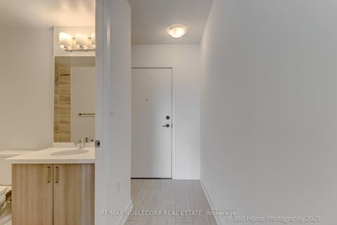 Photo 3 at 508 - 556 Marlee Avenue, Glen Park, Toronto