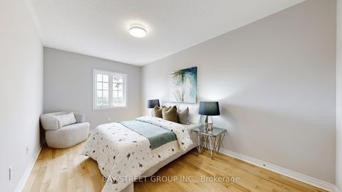 Photo 26 at 3 - 700 Summeridge Drive, Patterson, Vaughan