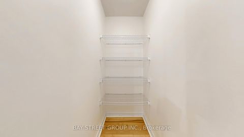 Photo 30 at 3 - 700 Summeridge Drive, Patterson, Vaughan