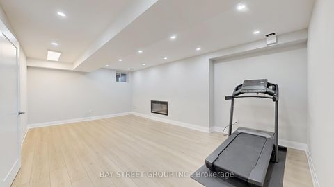 Photo 33 at 3 - 700 Summeridge Drive, Patterson, Vaughan