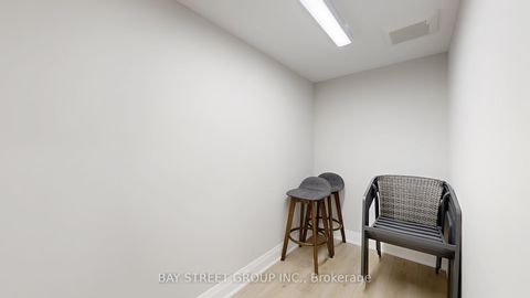 Photo 36 at 3 - 700 Summeridge Drive, Patterson, Vaughan
