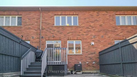 Photo 38 at 3 - 700 Summeridge Drive, Patterson, Vaughan