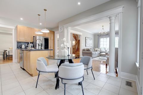 Photo 16 at 2 Aegis Drive, Patterson, Vaughan