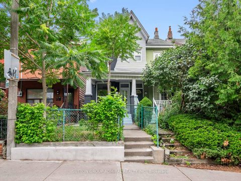 Photo 0 at 398 Crawford Street, Bellwoods, Toronto