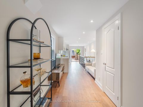 Photo 9 at 398 Crawford Street, Bellwoods, Toronto
