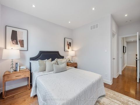 Photo 19 at 398 Crawford Street, Bellwoods, Toronto