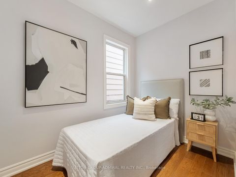 Photo 21 at 398 Crawford Street, Bellwoods, Toronto