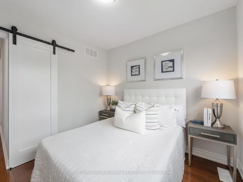 Photo 28 at 398 Crawford Street, Bellwoods, Toronto