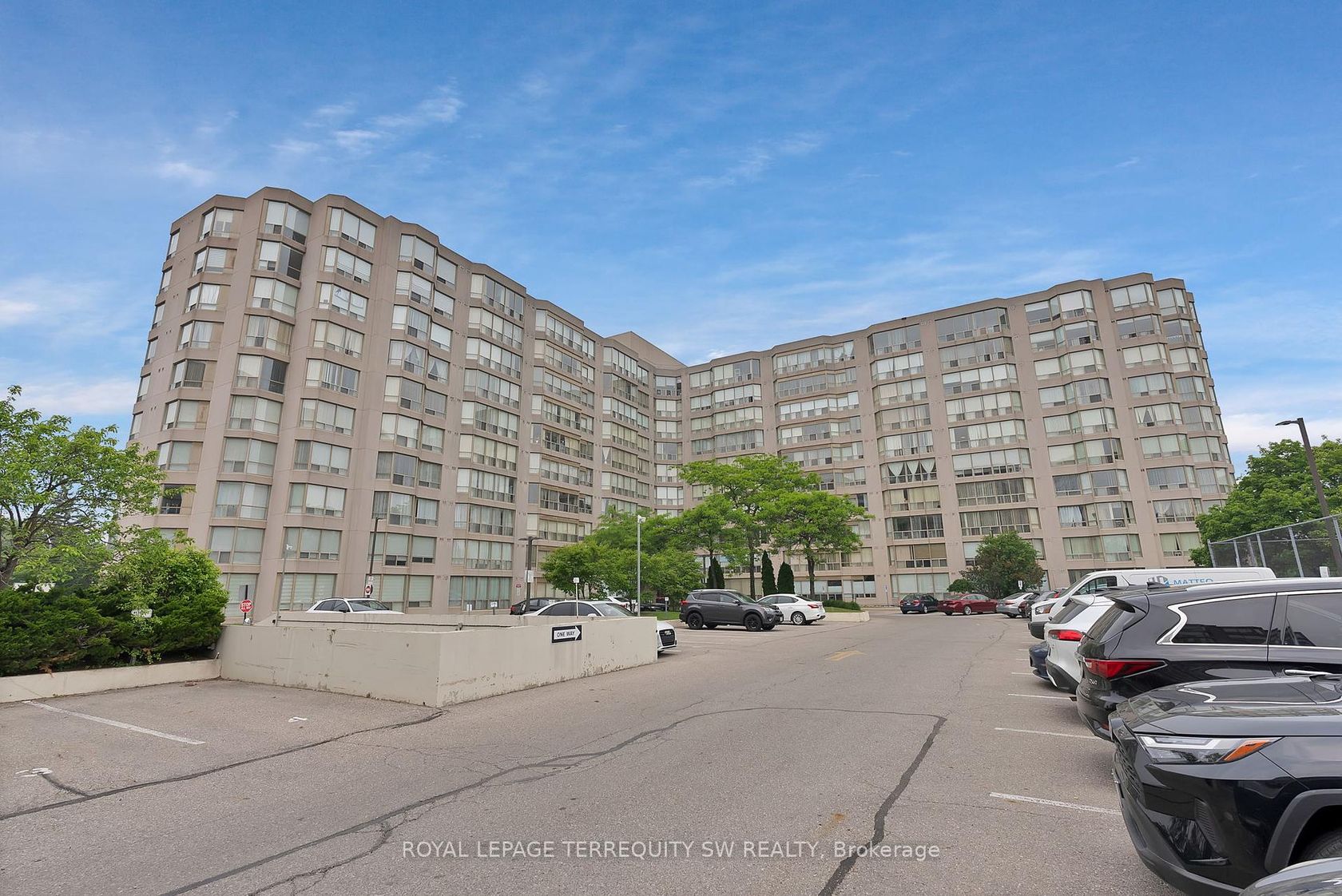 113 - 309 Major Mackenzie Drive E, Harding, Richmond Hill 