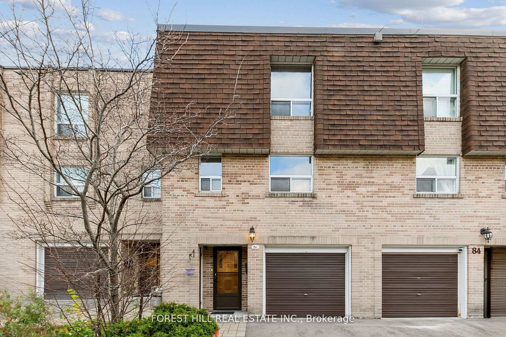 86 Village Greenway, Henry Farm, Toronto 