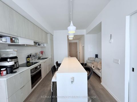 Photo 11 at 2910 - 5 Soudan Avenue, Mount Pleasant West, Toronto
