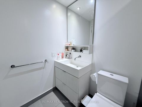 Photo 20 at 2910 - 5 Soudan Avenue, Mount Pleasant West, Toronto