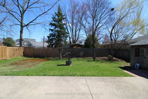Photo 26 at 2054 Bridge Road, WO West, Oakville