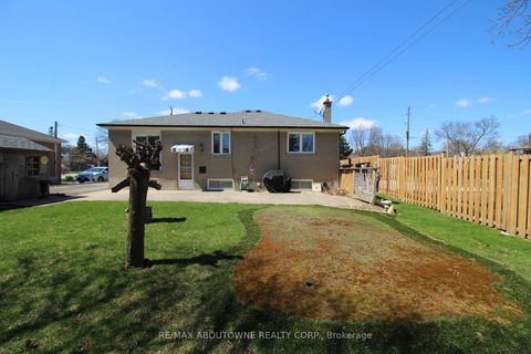 Photo 31 at 2054 Bridge Road, WO West, Oakville
