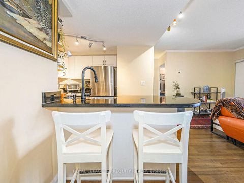 Photo 8 at 503 - 35 Hunt Avenue, Mill Pond, Richmond Hill