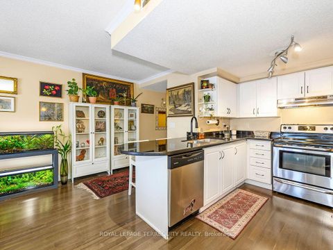 Photo 13 at 503 - 35 Hunt Avenue, Mill Pond, Richmond Hill