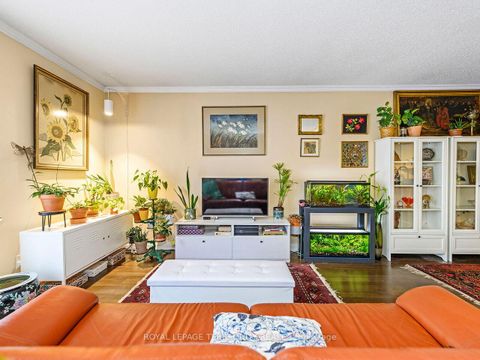 Photo 23 at 503 - 35 Hunt Avenue, Mill Pond, Richmond Hill