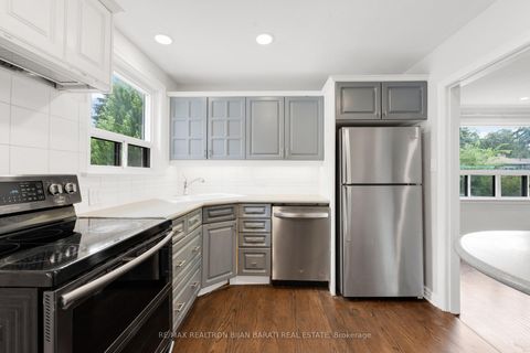 Photo 4 at 36 Cobden Street, Willowdale West, Toronto