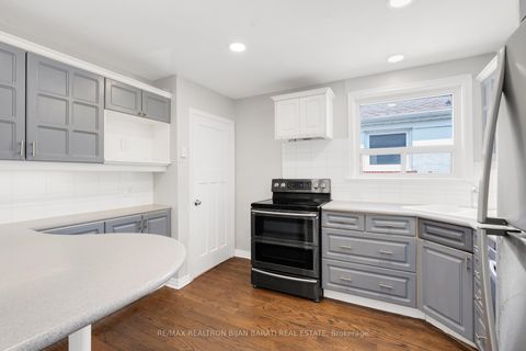 Photo 6 at 36 Cobden Street, Willowdale West, Toronto