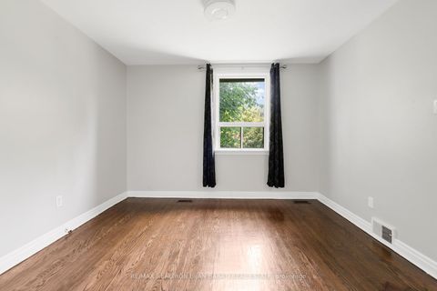Photo 13 at 36 Cobden Street, Willowdale West, Toronto