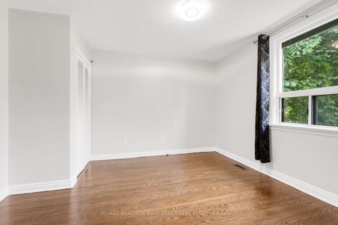 Photo 15 at 36 Cobden Street, Willowdale West, Toronto