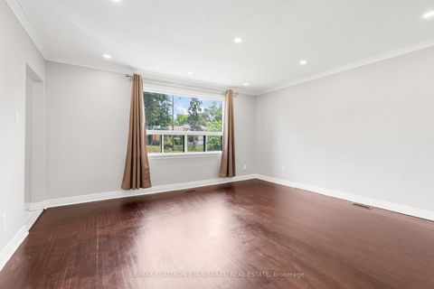 Photo 16 at 36 Cobden Street, Willowdale West, Toronto