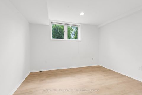 Photo 21 at 36 Cobden Street, Willowdale West, Toronto