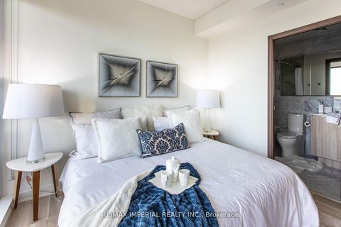 Photo 5 at 611 - 19 Bathurst Street, Waterfront Communities C1, Toronto
