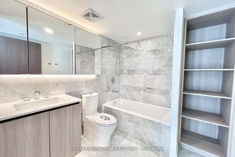 Photo 10 at 611 - 19 Bathurst Street, Waterfront Communities C1, Toronto