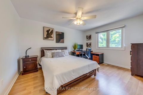 Photo 17 at 475 Underwood Crescent, WO West, Oakville
