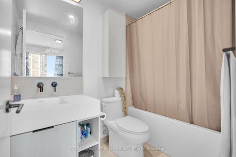 Photo 11 at 3307 - 108 Peter Street, Waterfront Communities C1, Toronto