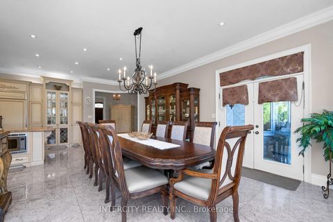 Photo 14 at 118 Park Ridge Drive, Kleinburg, Vaughan