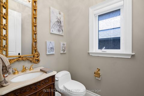 Photo 15 at 118 Park Ridge Drive, Kleinburg, Vaughan