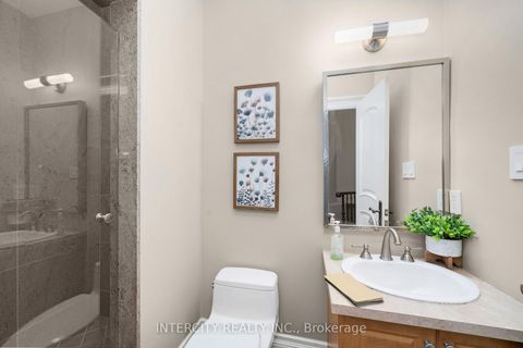 Photo 19 at 118 Park Ridge Drive, Kleinburg, Vaughan